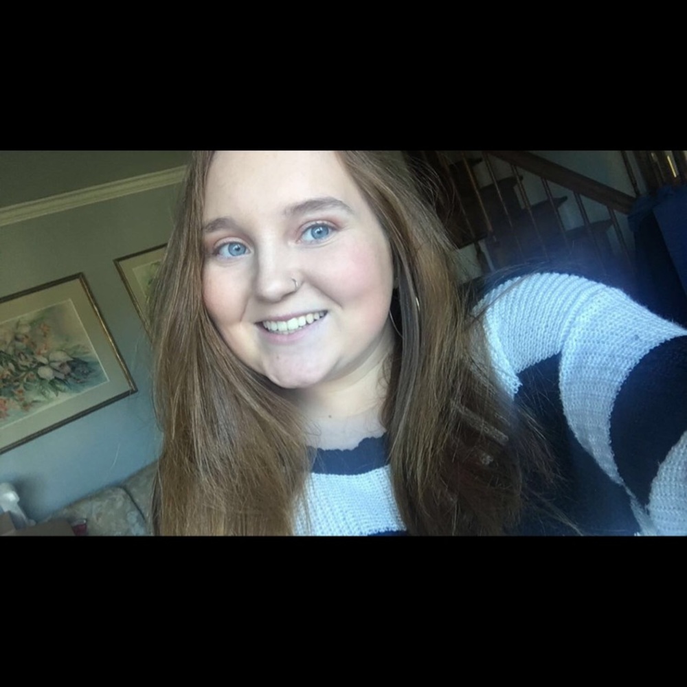 Meet your Posher, Dayna
